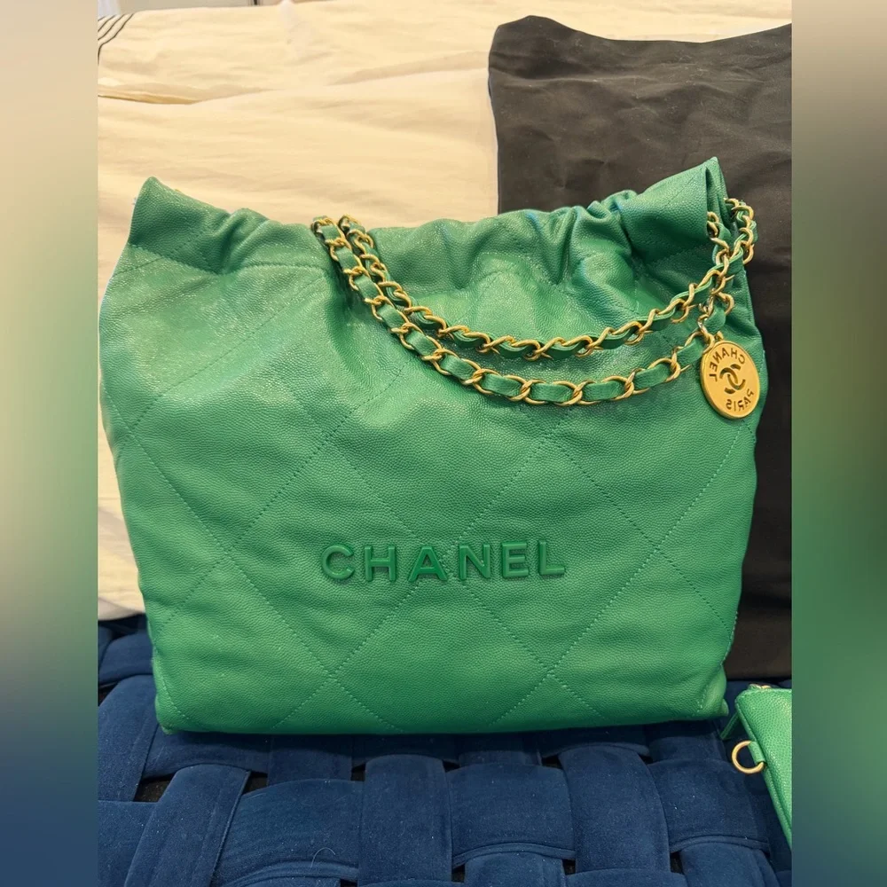 Chanel Tote Handbag Purse Quilted Shopping Bag Small + Pouch Clutch - Picture 2 of 12